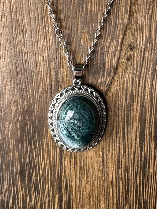 Jewelry - Silver-Tone Green Stone Oval Pendant Necklace - Women Jewelry